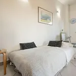 Crystal House Front Tramvia
